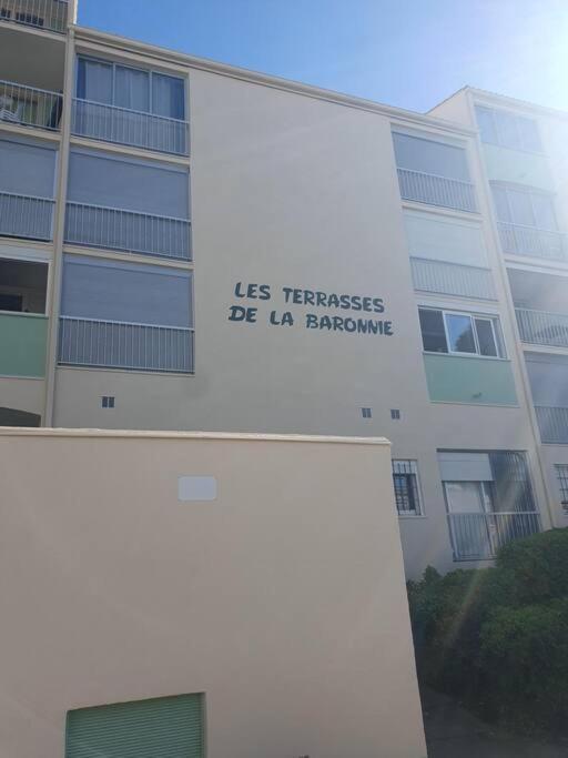 Les Terrasses De La Baronnie Appartement Climatise Avec 1 Chambre Et Piscine Ouverte Du 28 Mai 2025 Au 28 Septembre 2025 Le Grau-du-Roi Exterior foto